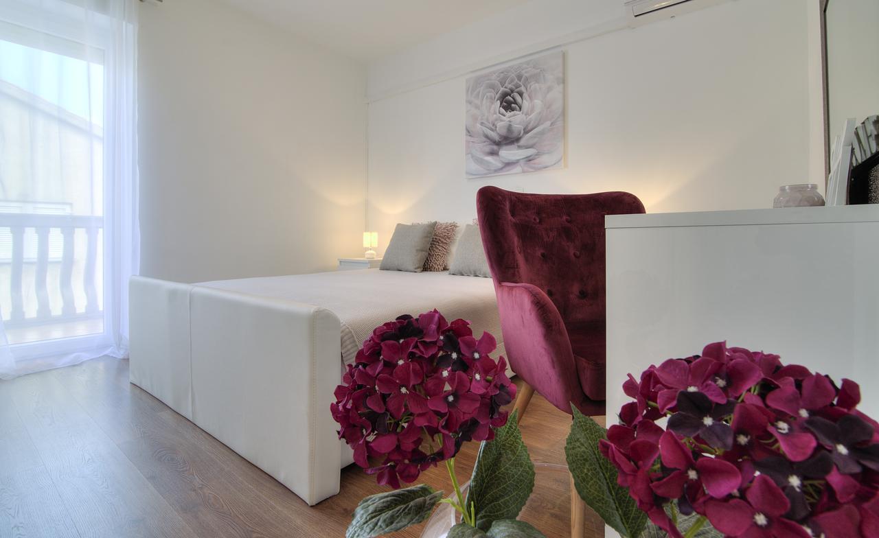 Apartments Lola Senj  Exterior foto