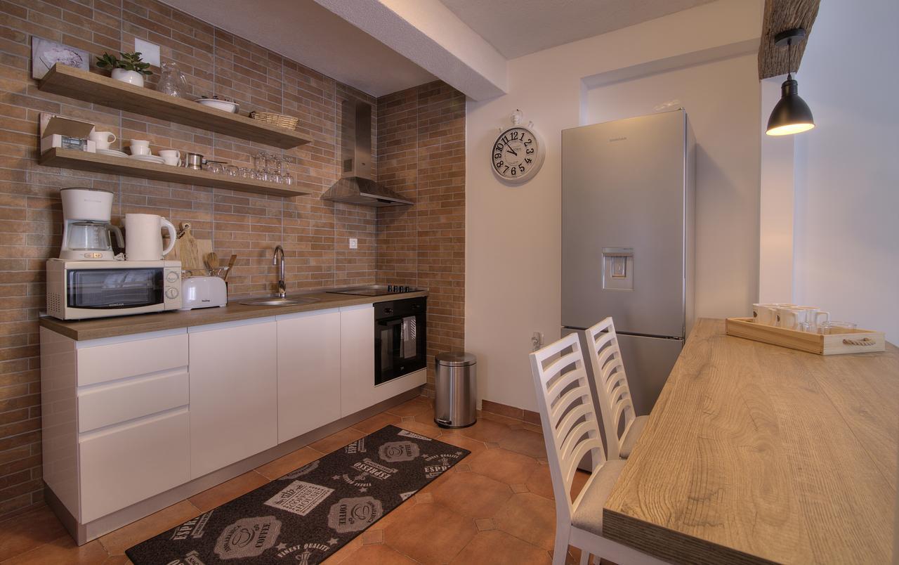 Apartments Lola Senj  Exterior foto