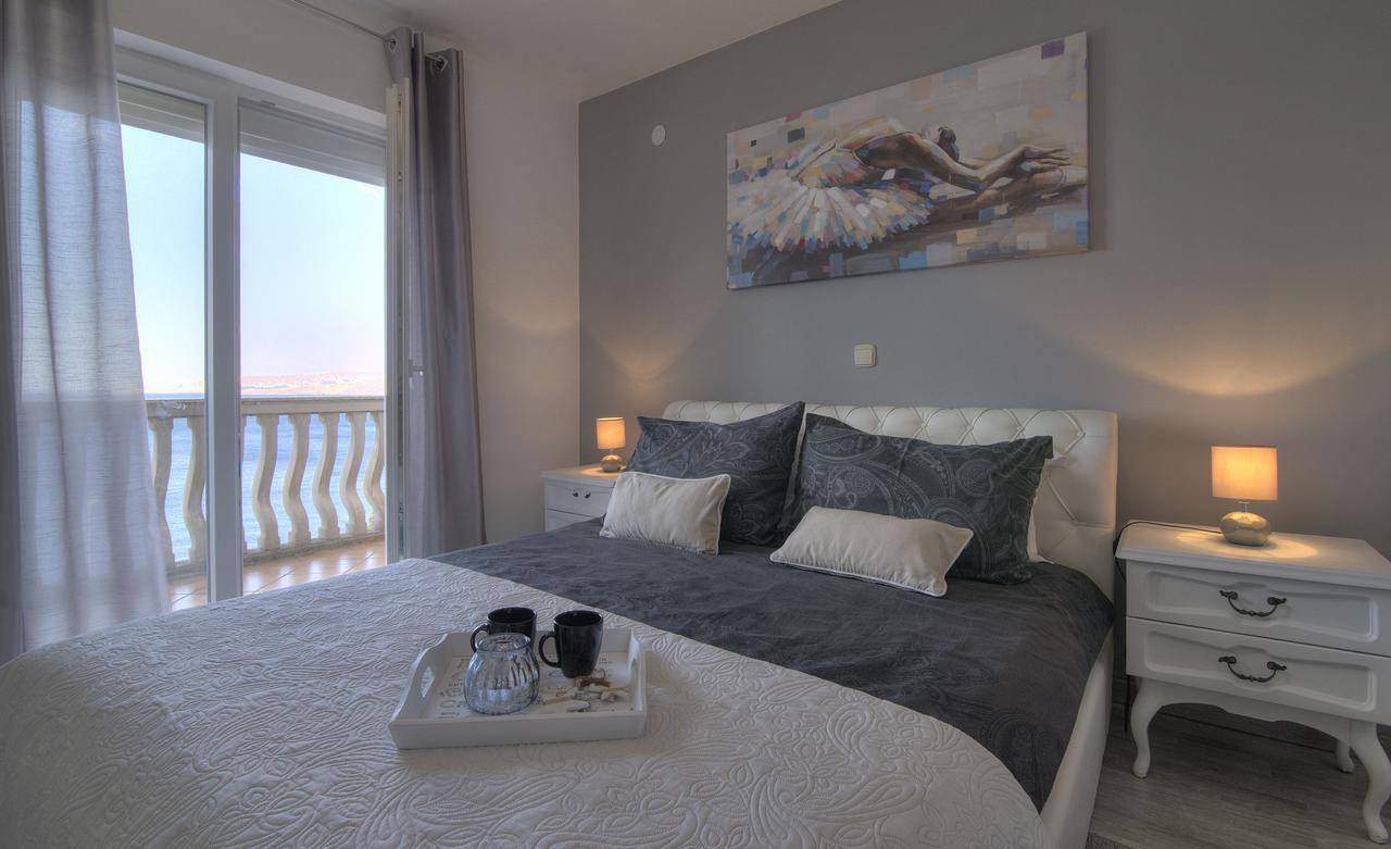 Apartments Lola Senj  Exterior foto
