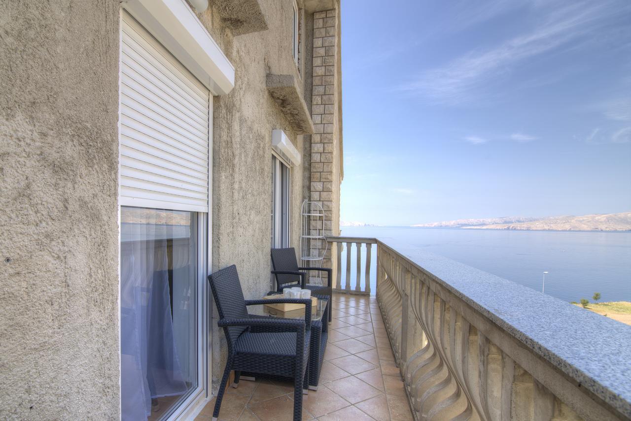 Apartments Lola Senj  Exterior foto